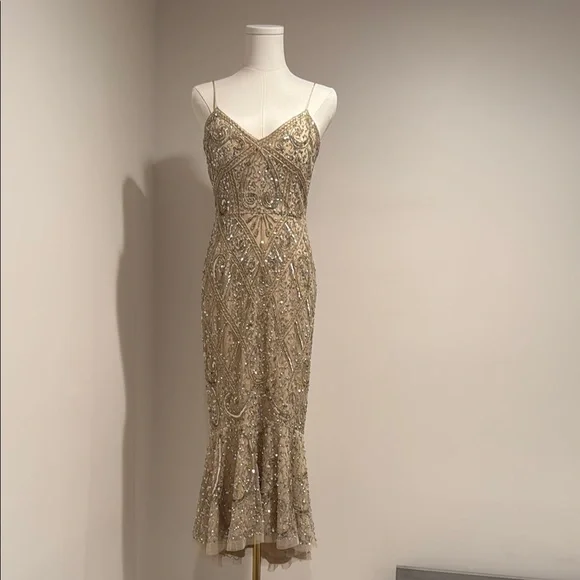Aidan Mattox Gold Sequin Sweetheart Midi Dress - Picture 5 of 8